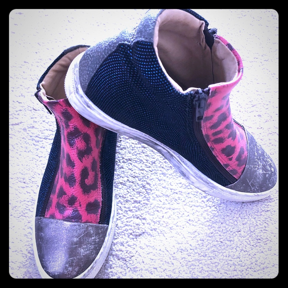 Leather Italian boutique sneakers